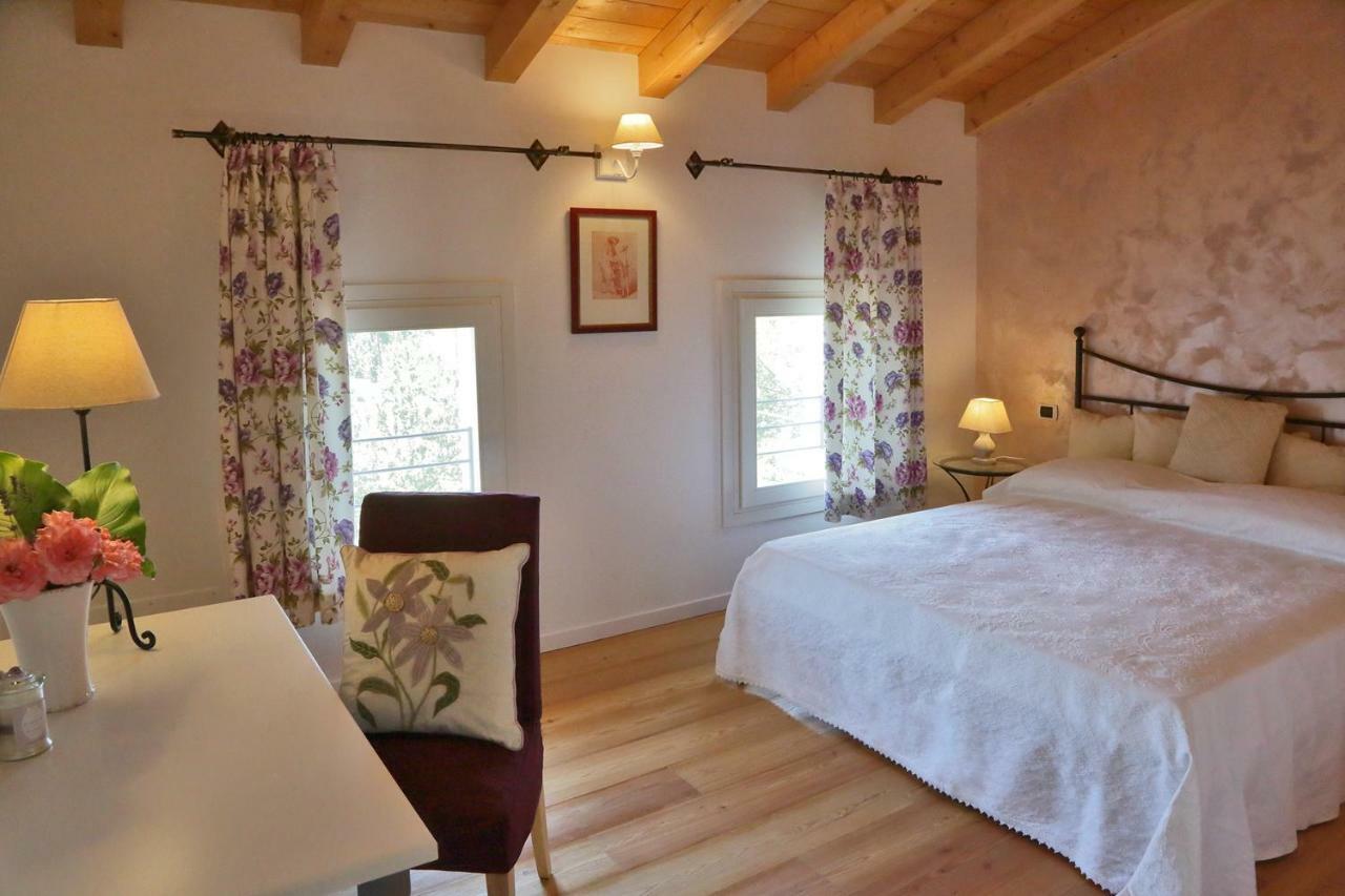 Bed and Breakfast La Fonte Fontanafredda Exterior foto