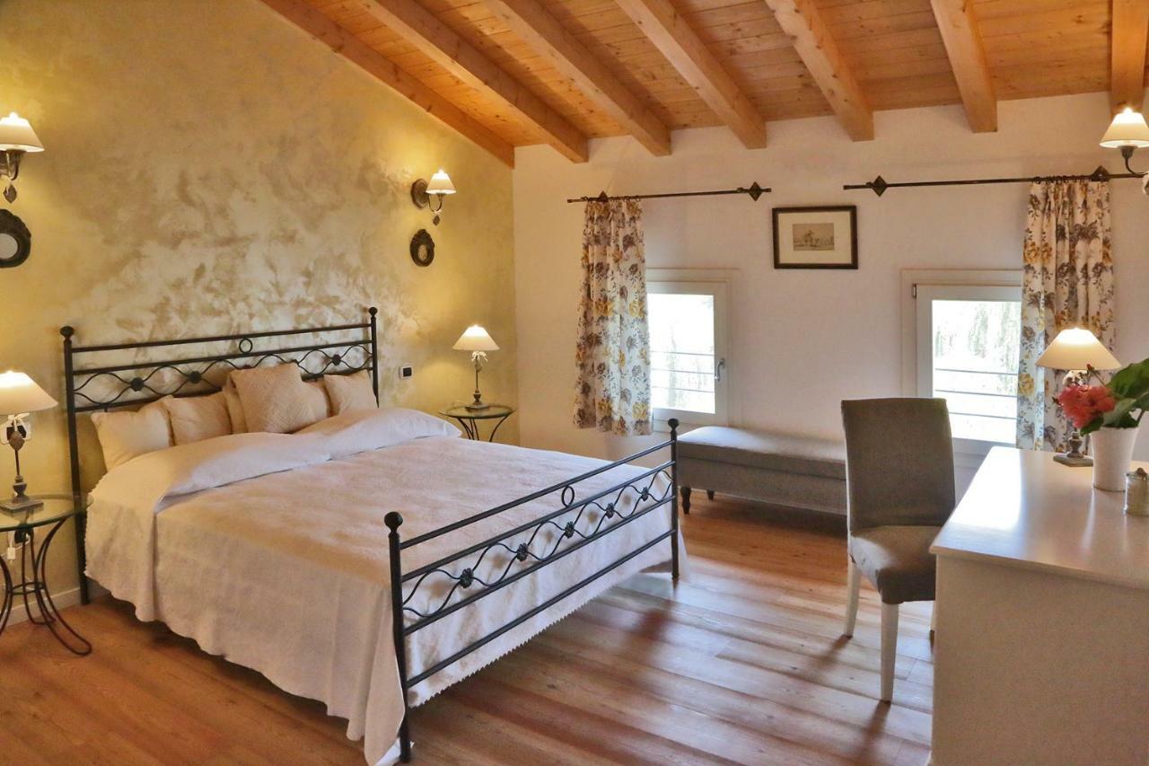 Bed and Breakfast La Fonte Fontanafredda Exterior foto