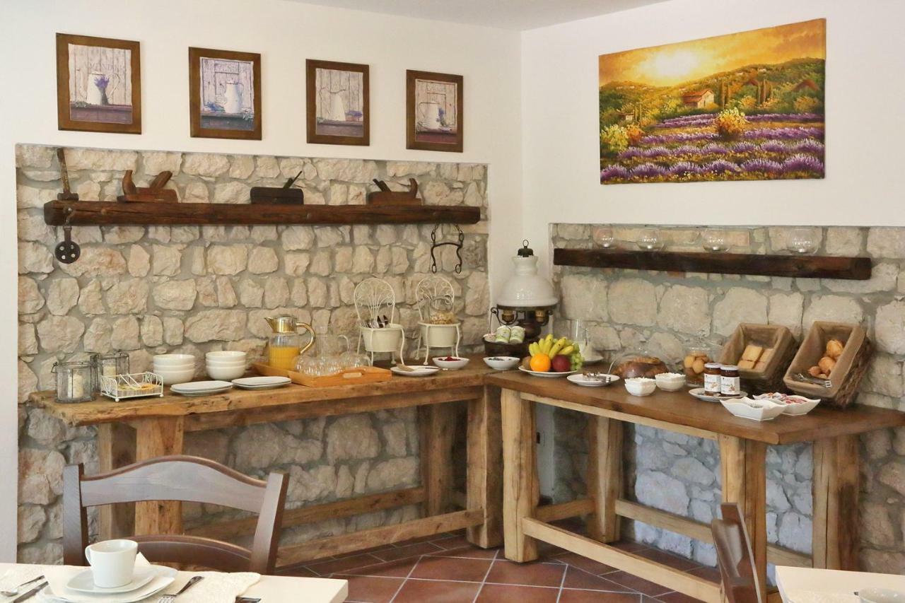Bed and Breakfast La Fonte Fontanafredda Exterior foto